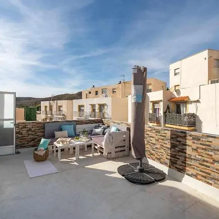 Duplex Miramar بيت للعطل *